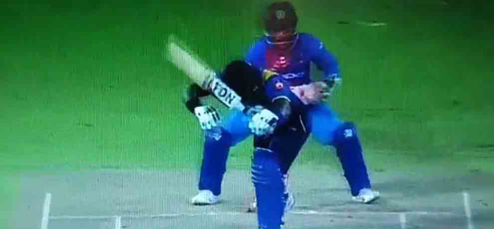 ms dhoni magical stumping sends back angelo mathews