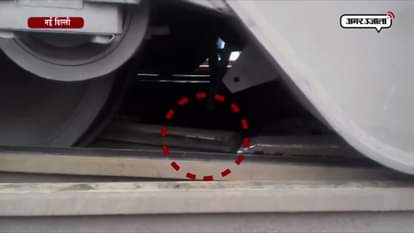 TRAIN ACCIDENTS: TRAINS DERAILED IN SAME DAY IN UP AND DELHI