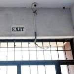 स्कूल में लगे सीसीटीवी 