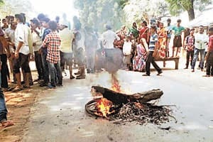 Animal smugglers beaten villagers, severe condition