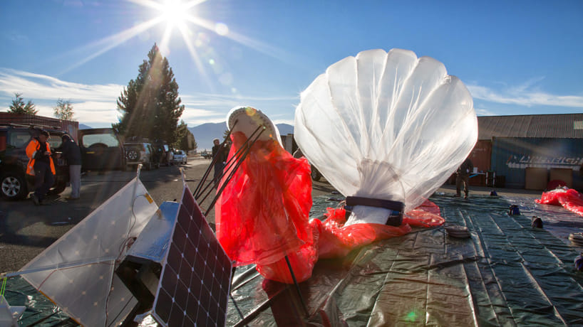 balloon can give facility of internet in interior area