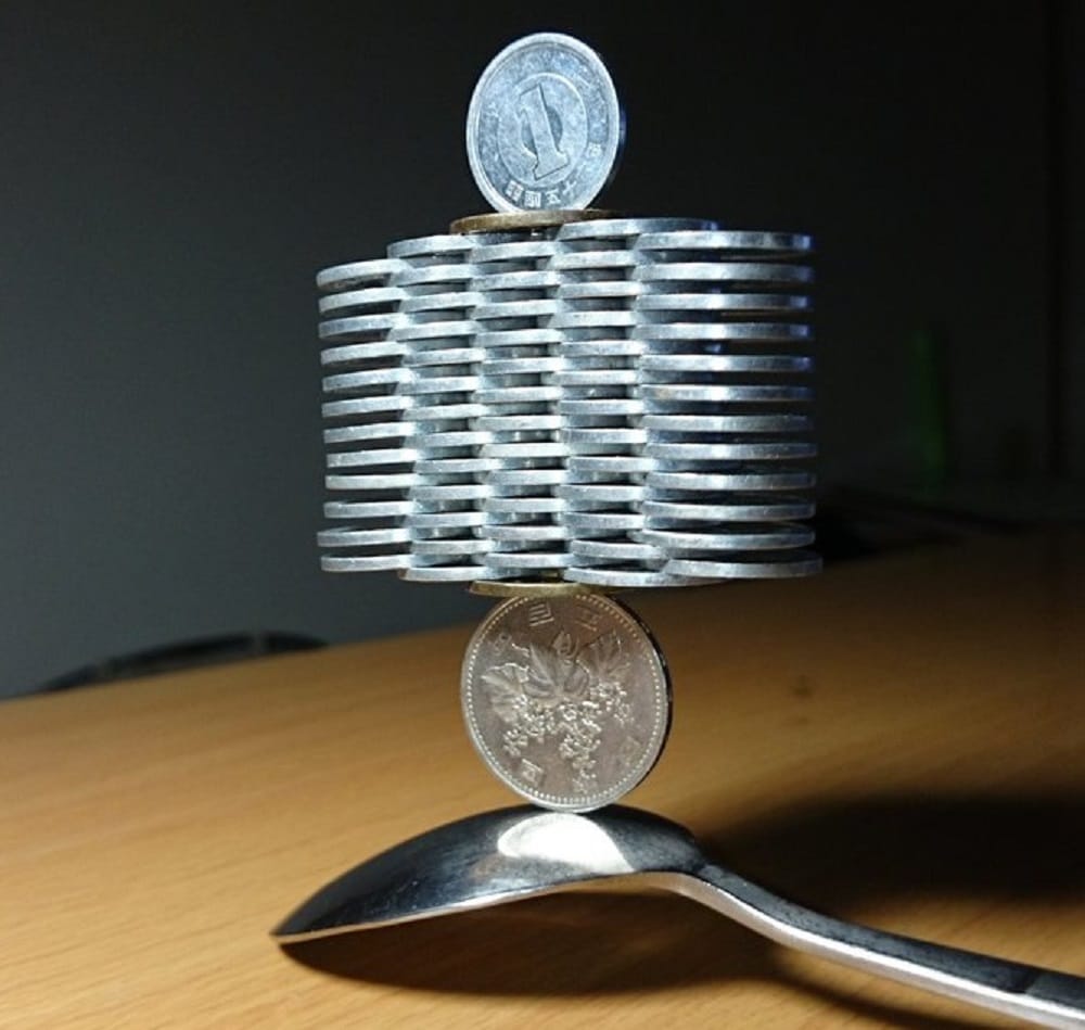 Coin structures made by Japanese artist is beautiful thing you will see today