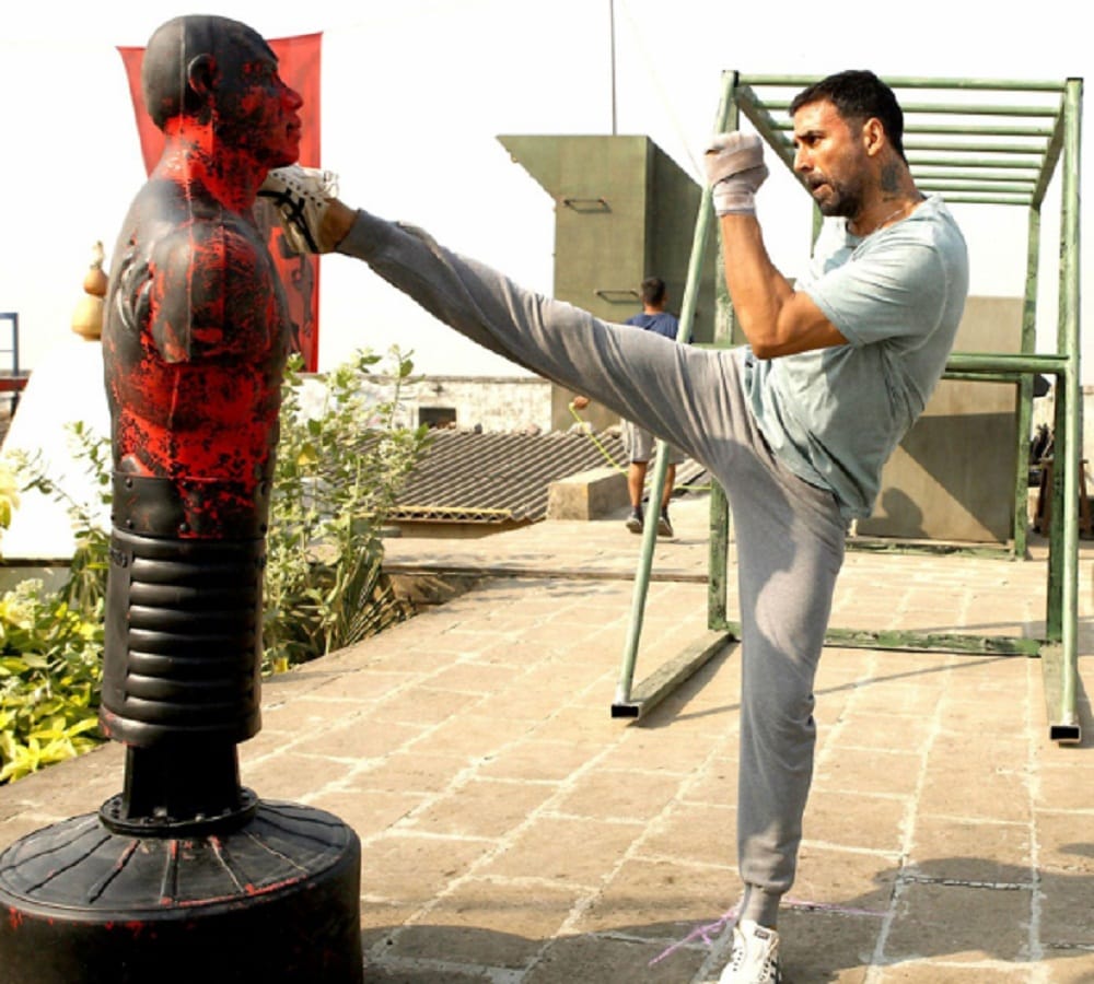 Know the fitness mantra of Bollywood actor Akshay Kumar 