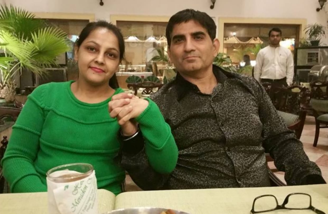 mughal sarai business man shoot his wife and suicide