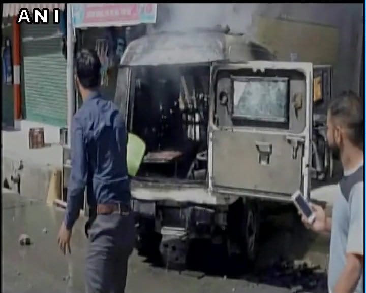 J&K: Police vehicle set on fire in Anantnag, two policemen injured  