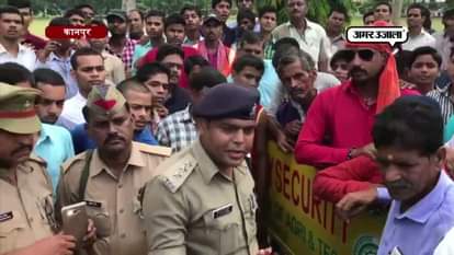 Bjp Mla abhijeet singh shouted on police in Kanpur