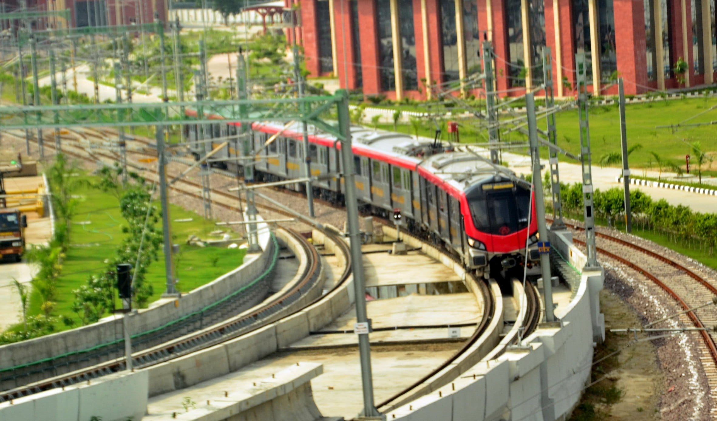 construction of underground route of Lucknow metro.