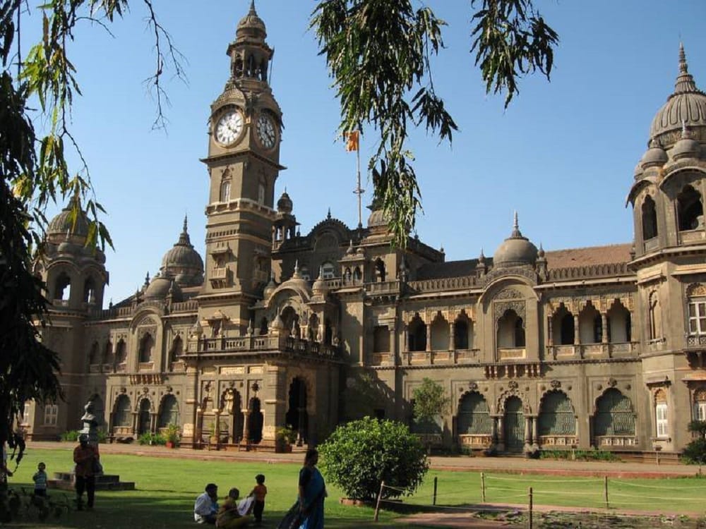 Mumbai university changes title of economics department