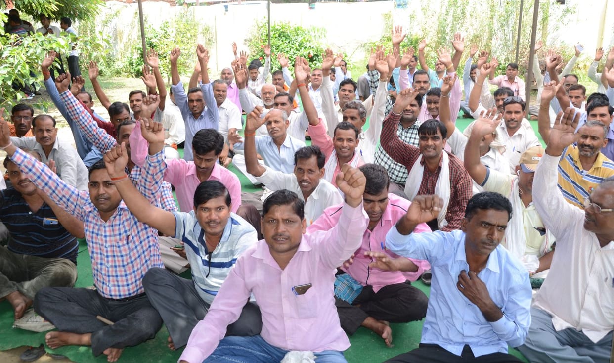 Shiksha mitra to protest in Delhi