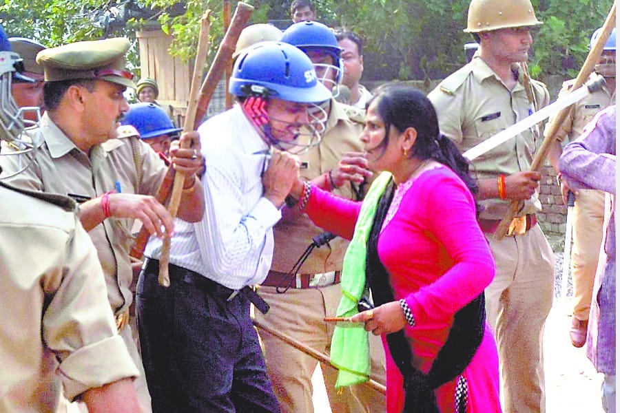 protest of sikhamitra for salary hike