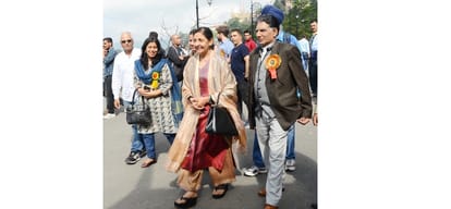 Bollywood Actress Deepti Naval Press Conference in shimla