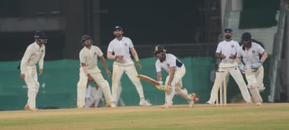 deinesh kartik hundred in duleep trophy.