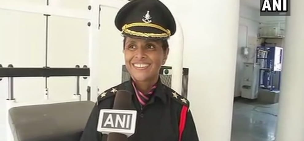 wife of Colonel Santosh Mahadik commissioned as Army Officer