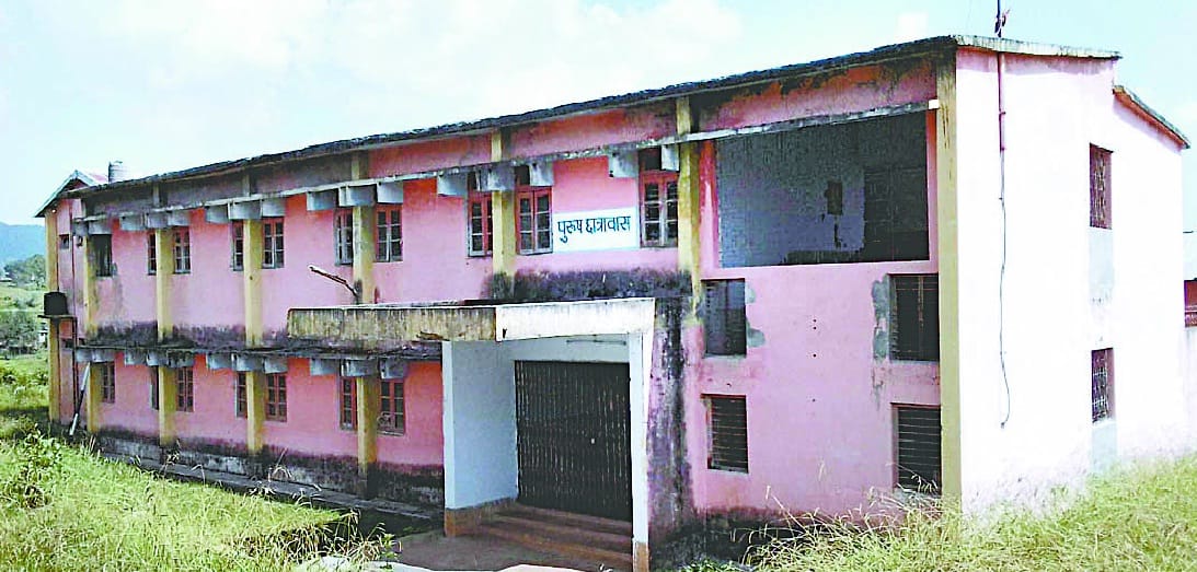 Locks in the hostels due to water crisis