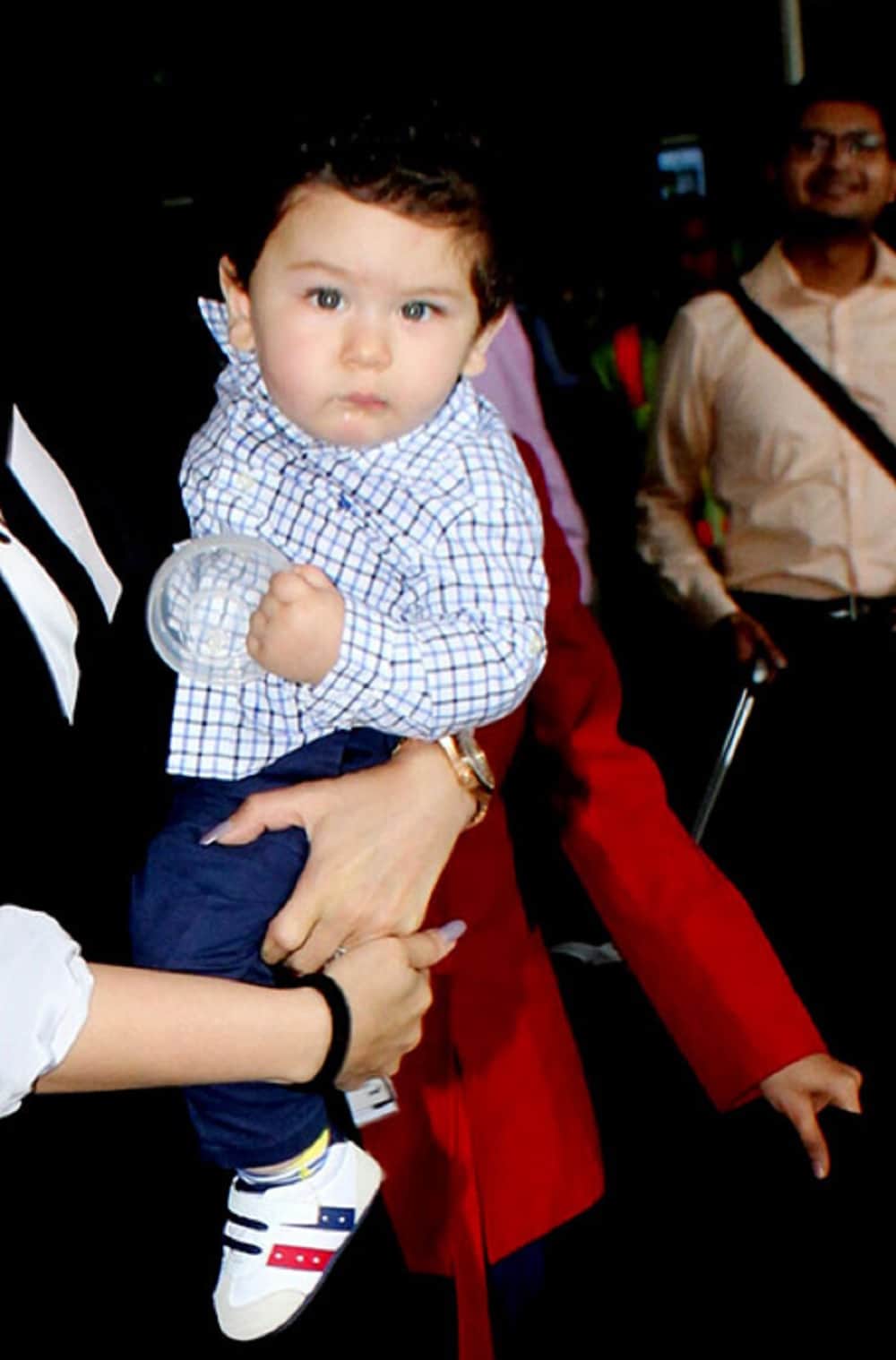 Taimur Ali Khan is back in town with mommy Kareena Kapoor Khan