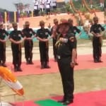  गाजीपुर पहुंचे थल सेनाध्यक्ष, शहीद को दी सलामी