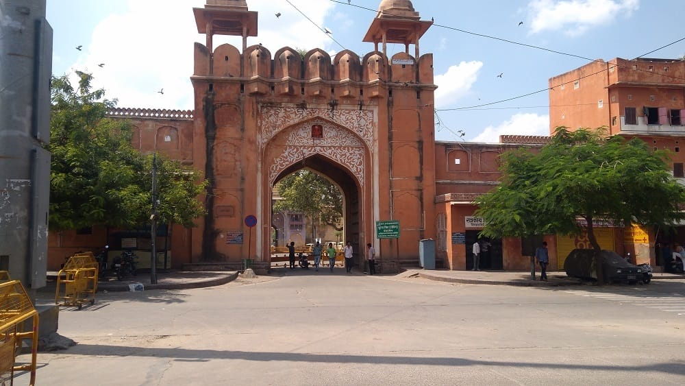 spirit of jaipur got down after imposement of curfew in the city 
