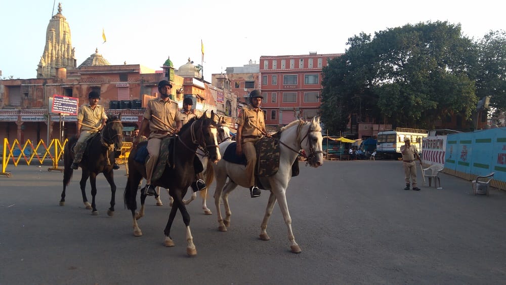 spirit of jaipur got down after imposement of curfew in the city 
