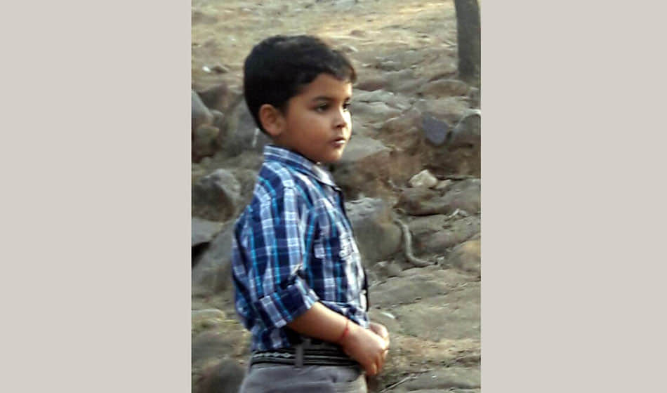 pradyumn thakur father started candle march for fighting against the injustice