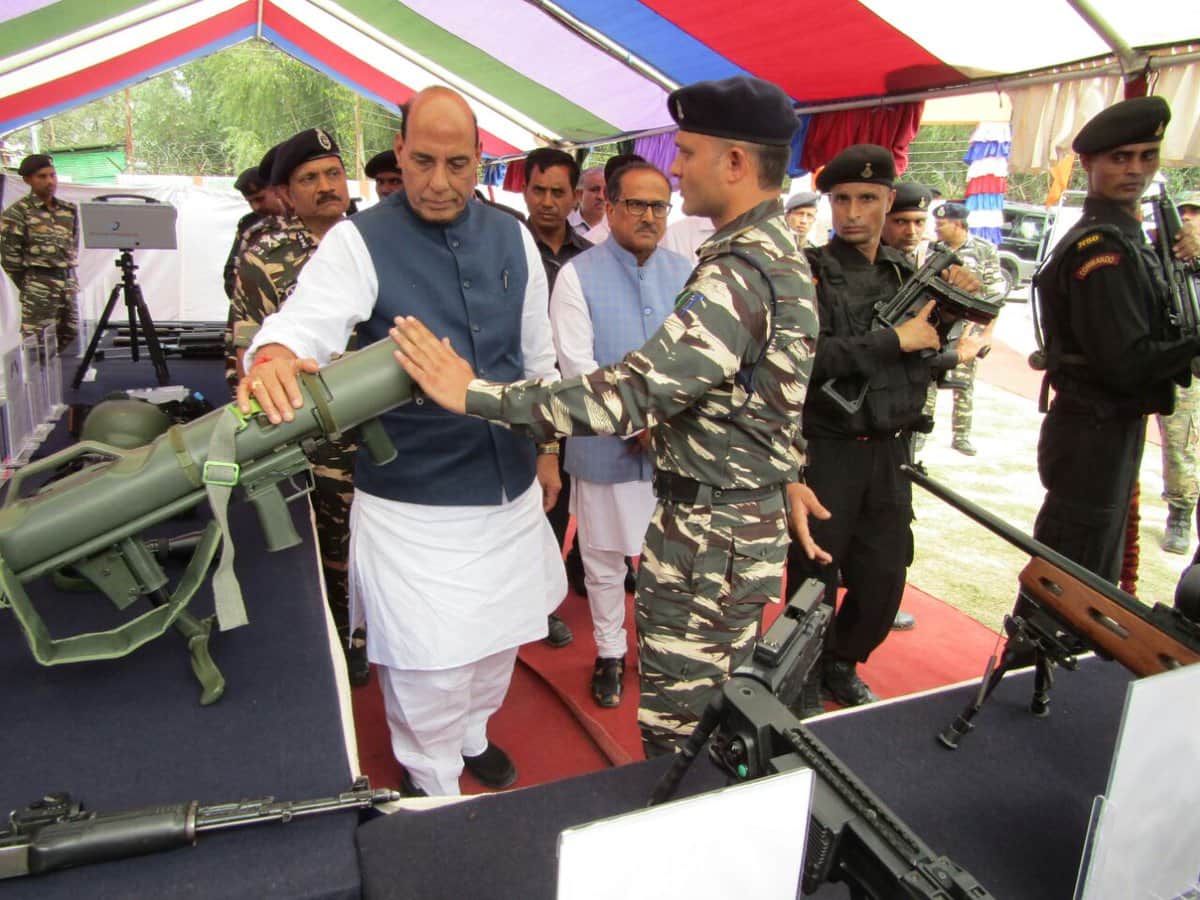 pics of home minister rajnath singh kashmir visit