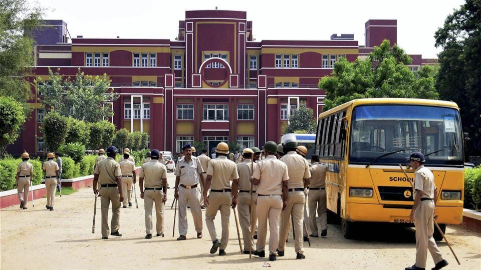 Pradyuman death case: father varun demands CBI probe, file pil in Supreme Court