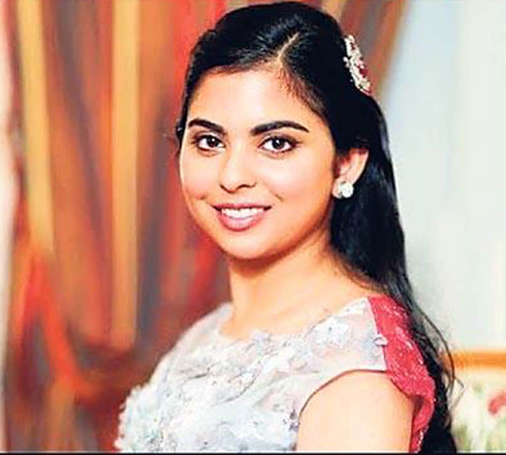 mukesh ambani daughter isha ambani make her bolllywood debut with akshay kumar