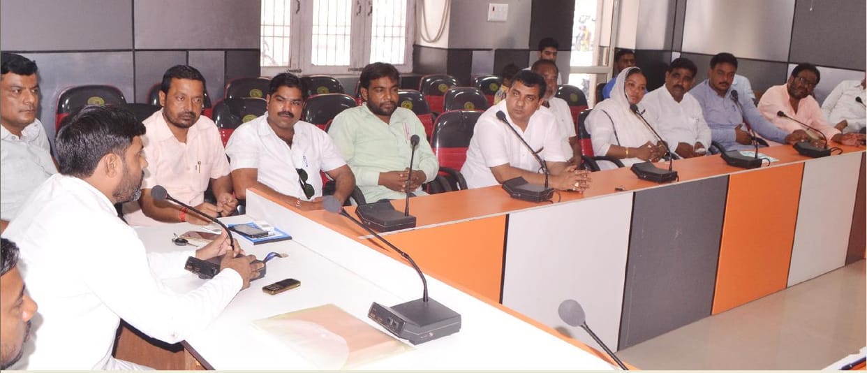 District Panchayat members like MLAs also get rights