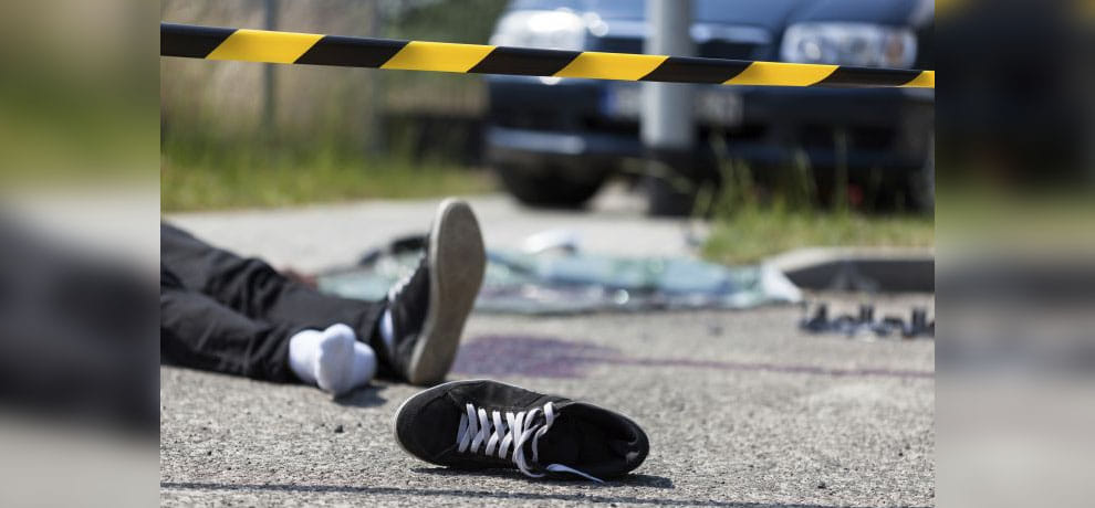 two friend died in bike accident in azamgarh 