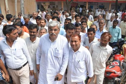 agra bjp mla are forcing police to leave culprit