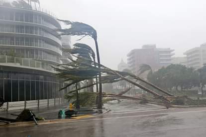 REPORT ON HOW HURRICANE NAMES AND GENDER GENERATE