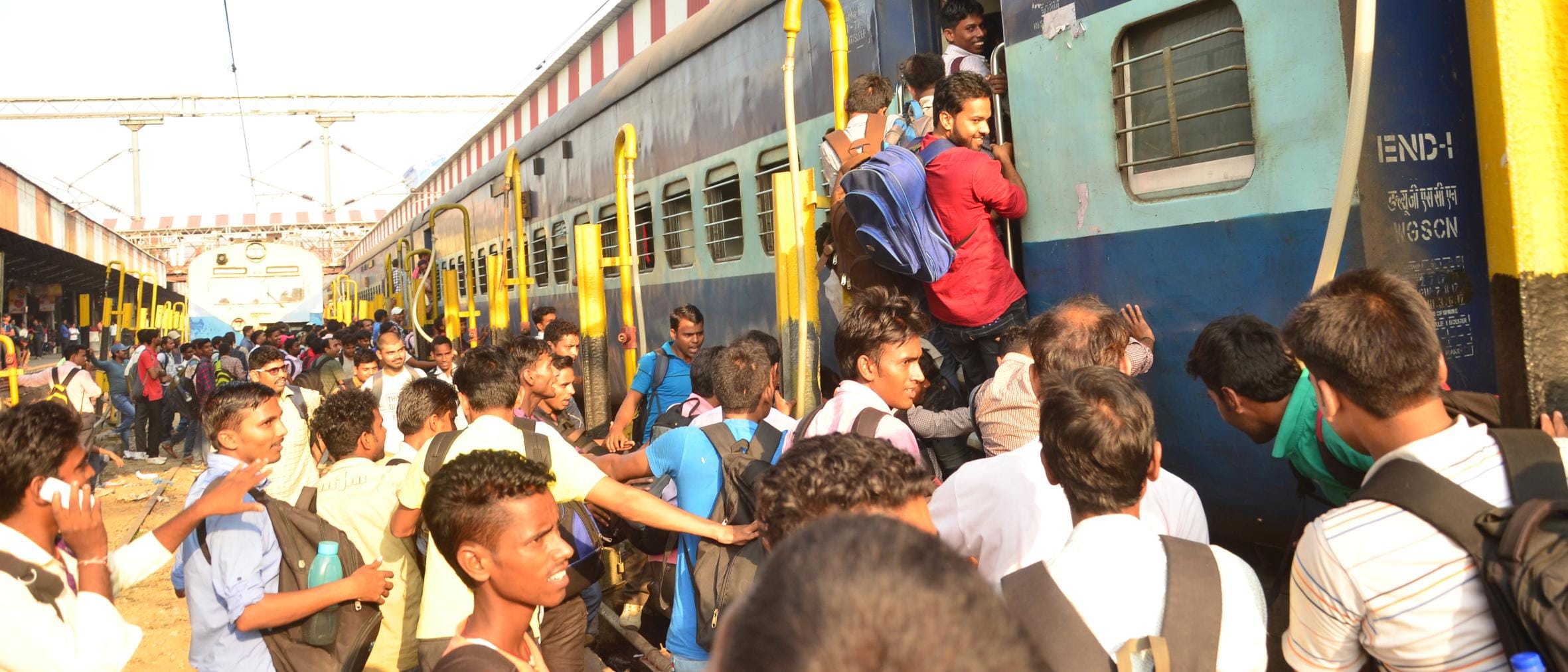 Student rush in Lucknow railway station