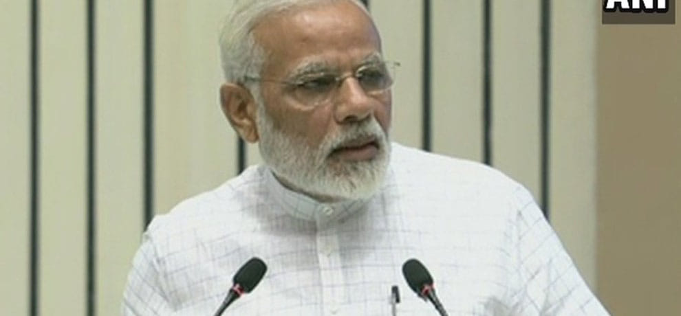 PM modi address to youths on 125th anniversary on Swami Vivekanandas speech in chicago