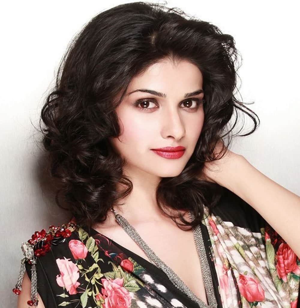 actress prachi desai birthday special know about her unknown facts