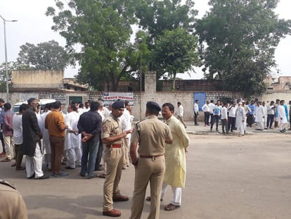 Rebellion outside Morchari, family of second man