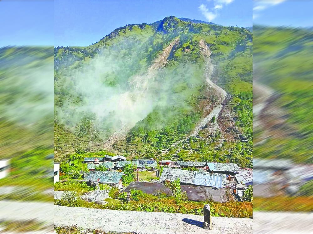yamunotri dham yatra stopped due to landslide on highway