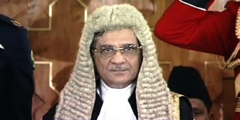 Pak Supreme Court statement Judge not give decisions to increase his score