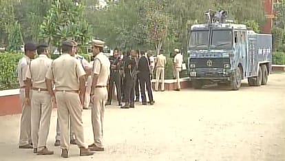 protest against two communities lover marriage in roorkee