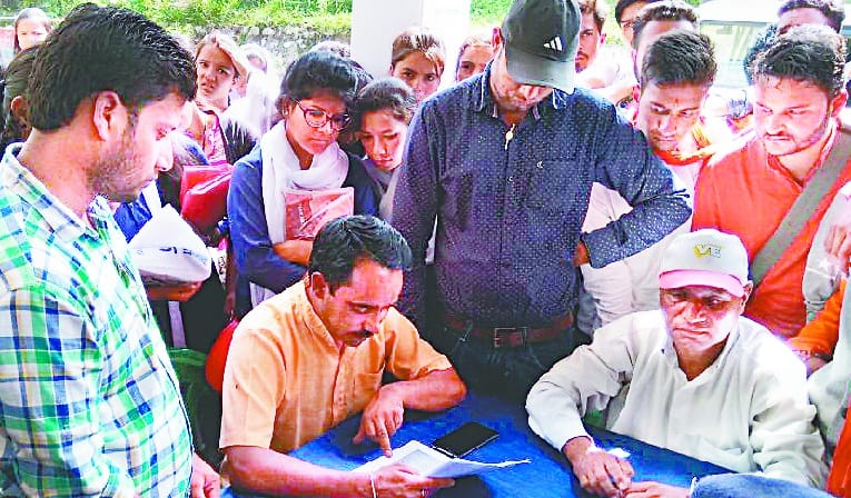 students takes over police station and hospital