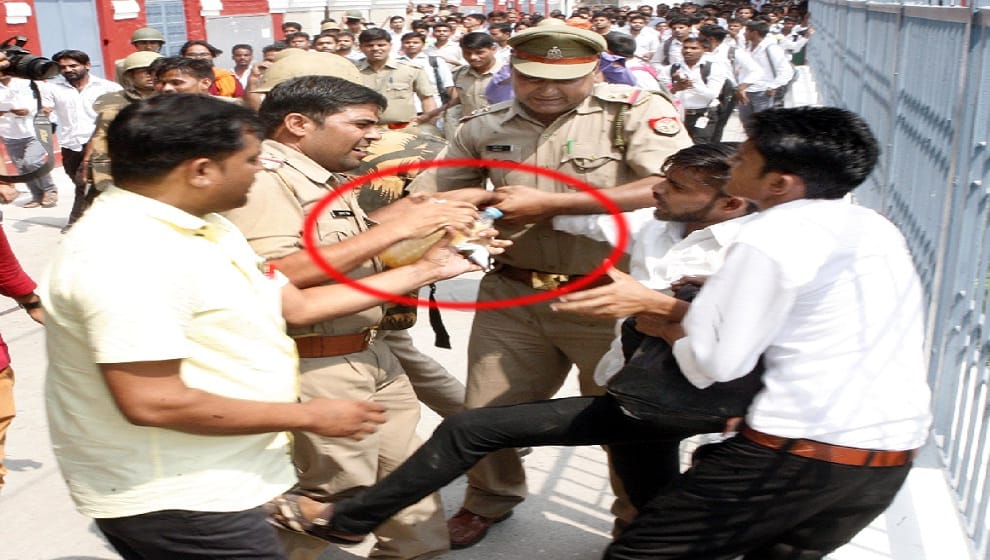 Ruckus on the beating of ABVP leader in Aligarh
