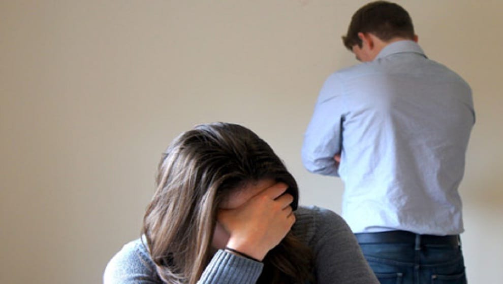 women asks for divorce accuses that husband is drinker and gamester 