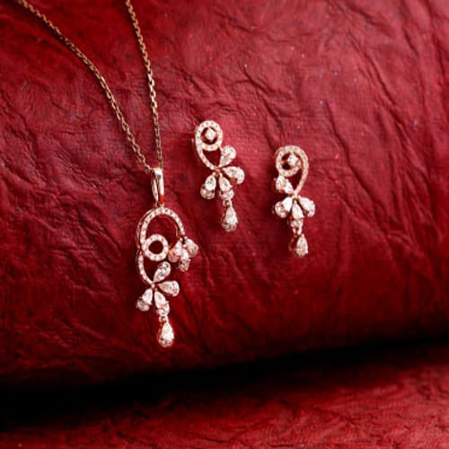 keep gold in locker with saffron or kesar for good luck