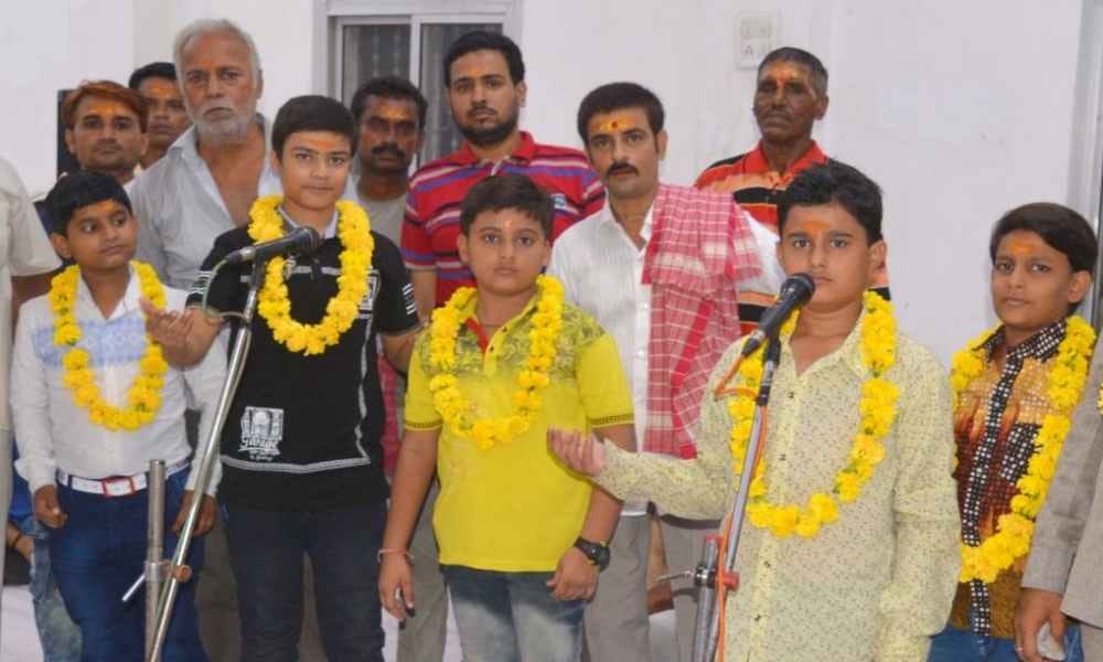 ramlila characters in mathura will also complete their homework 