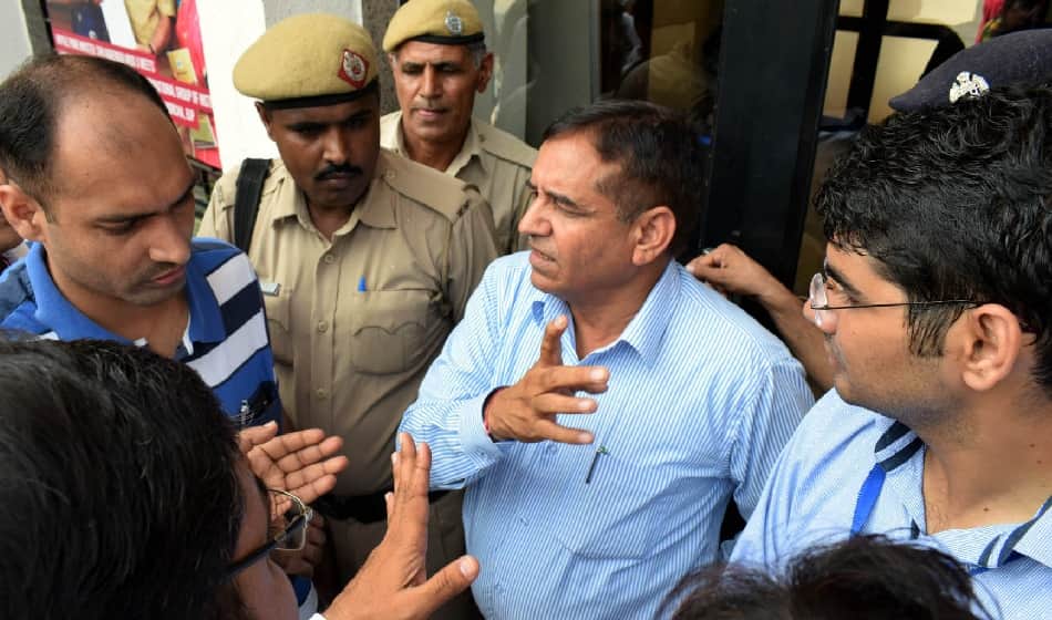 Anju Madam and Harpal statement cahnge the story of pradyuman Murder Case 