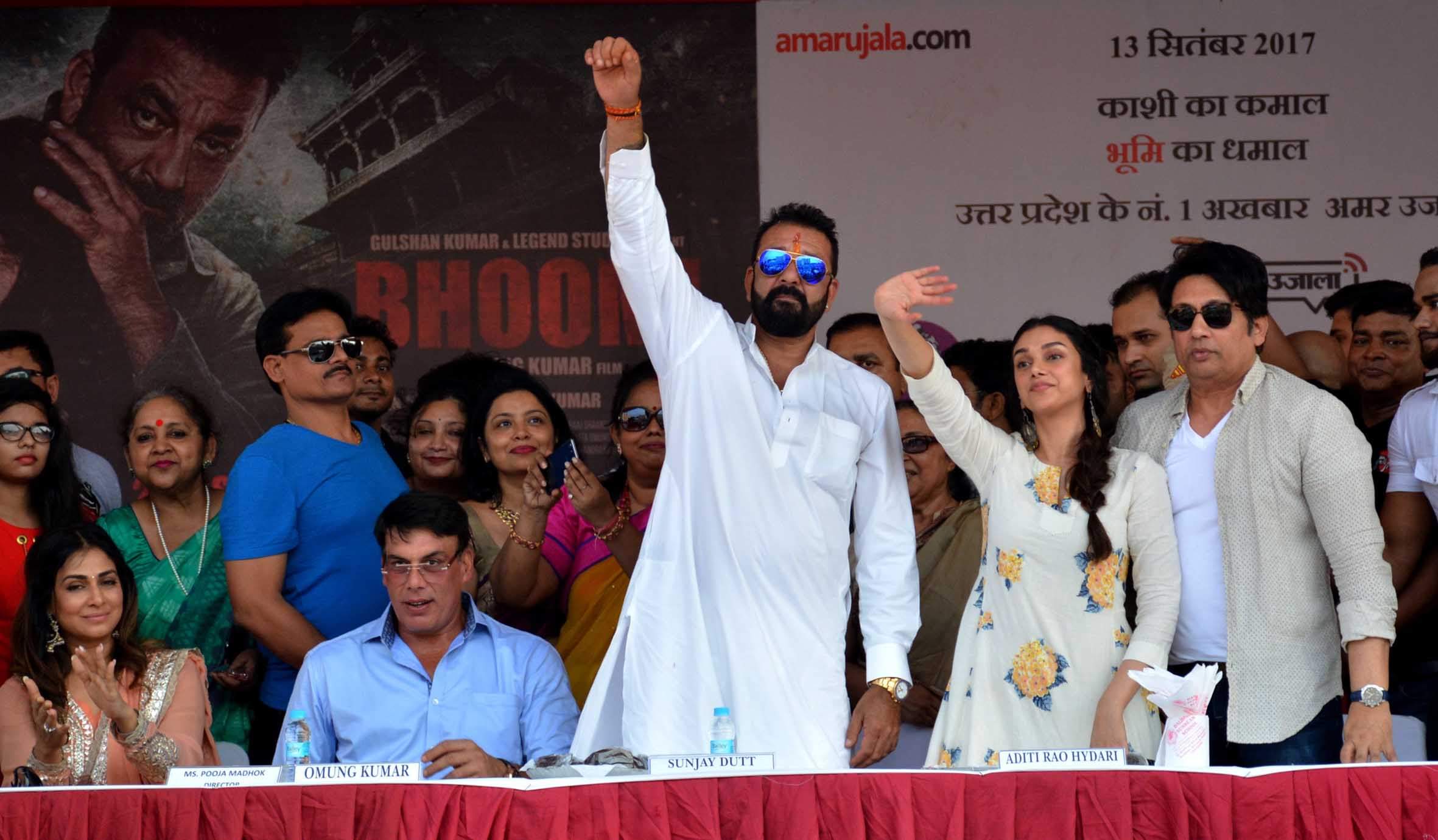 sanjay dutt Interact with school students in varanasi