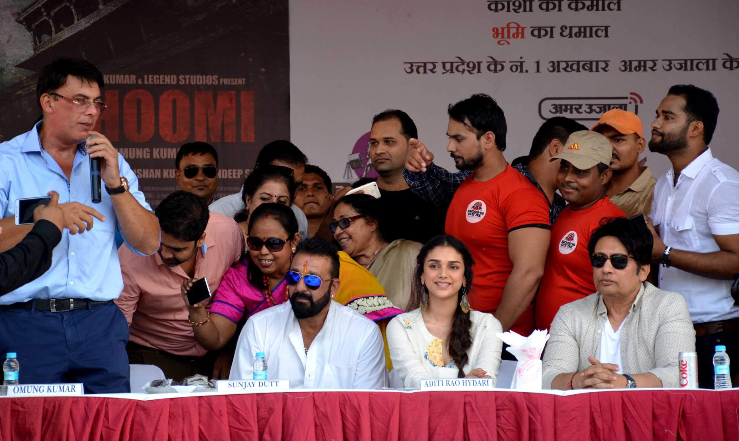 sanjay dutt Interact with school students in varanasi