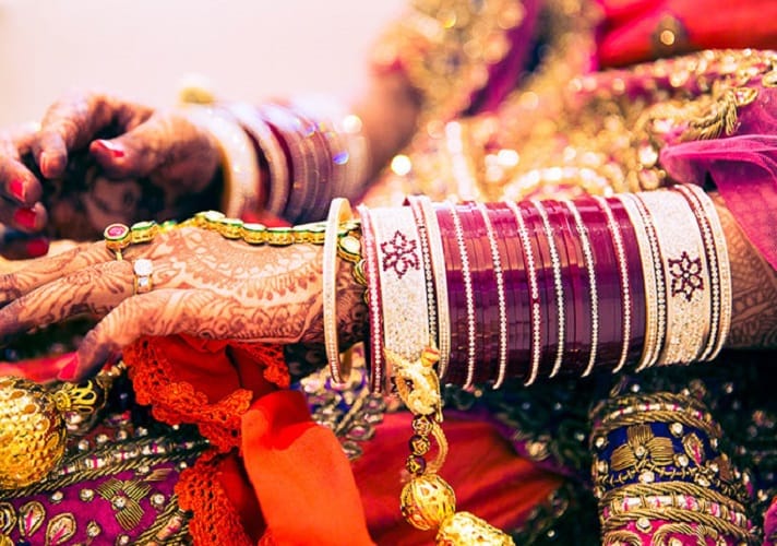 Delhi Bride Fought With A Shop For 8 Years Because Her Lehenga Was 2 Inches Short