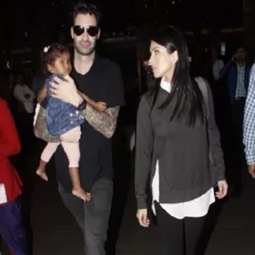 sunny leone share the motherhood experience with fans 