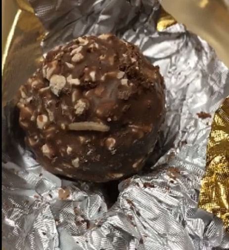 Woman Finds Maggots Wriggling Inside Chocolate Amar Ujala Hindi News Live चॉकलेट के अंदर 4233