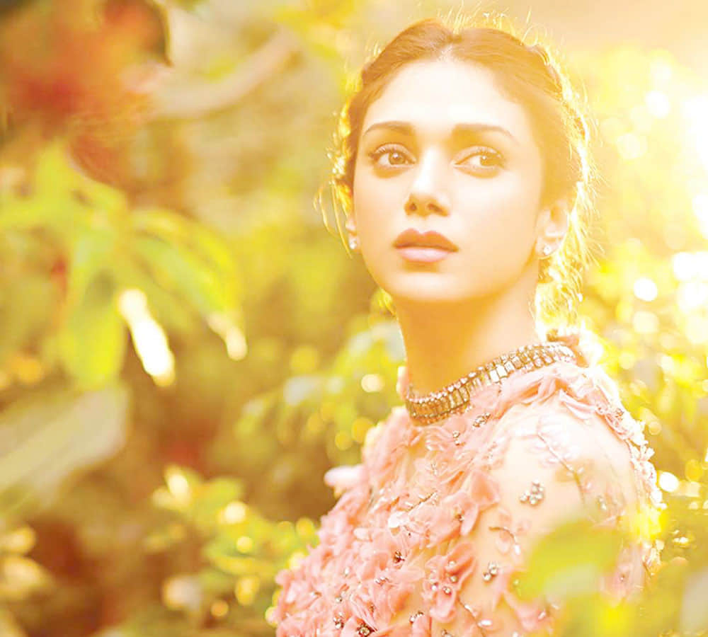 aditi rao hydari interview in a promotional event of bhoomi
