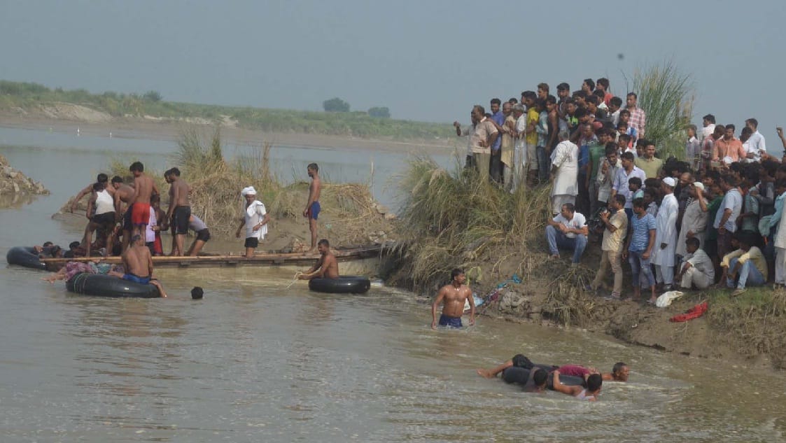 तीन दिन से गायब युवक का शव नहर में मिला
